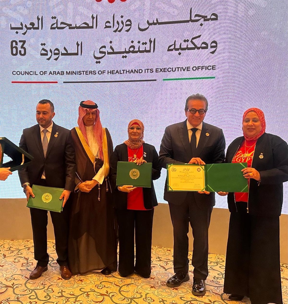فوز مصر بجائزتي الطبيب العربي والعمل المميز في التمريض والقبالة