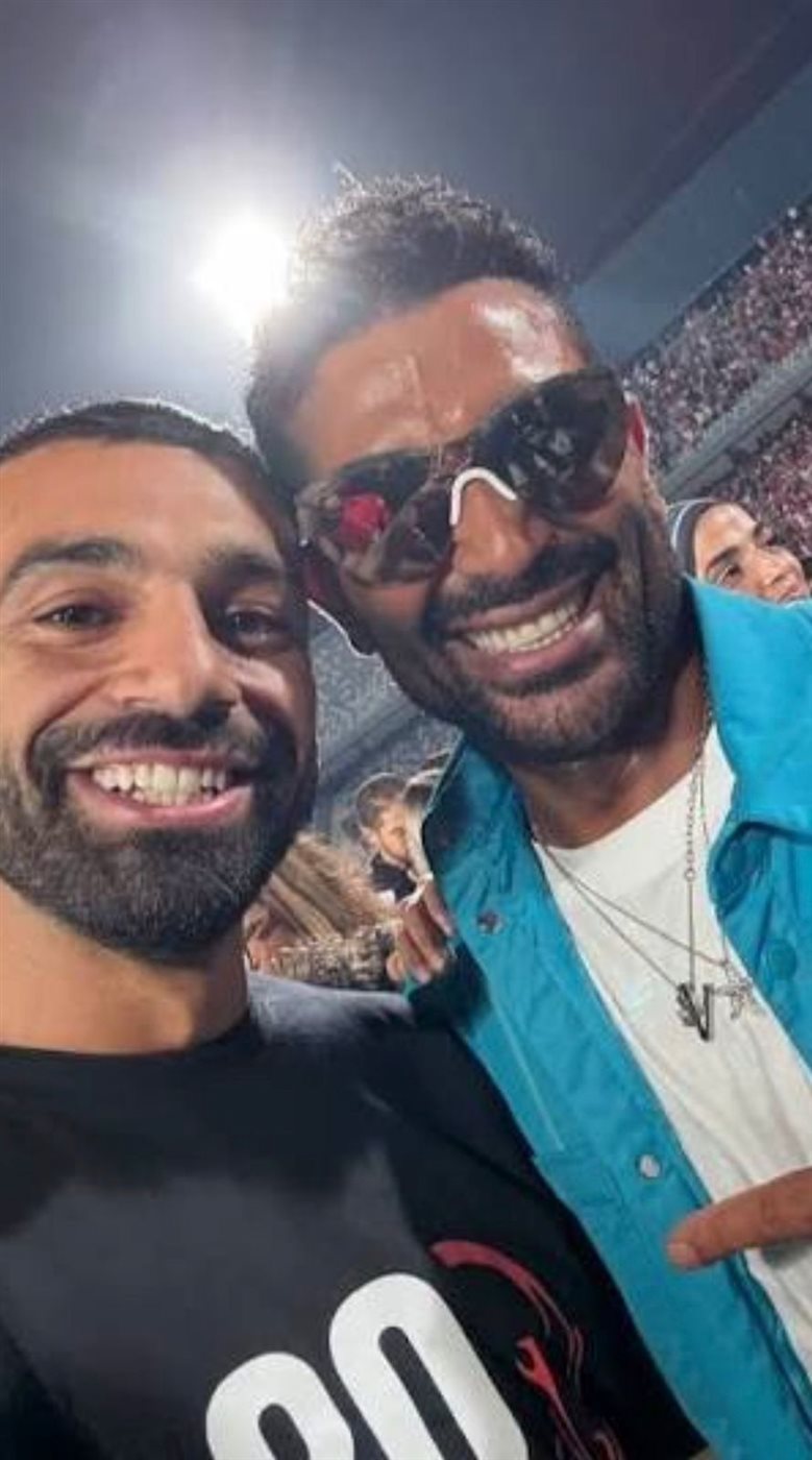 &nbsp;أحمد سعد يهدي محمد صلاح أغنية دعم وتشجيع: حبك محفور في قلبنا