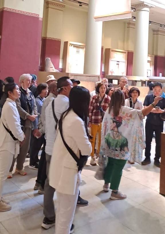 إقبال كبير من السائحين على زيارة المتحف