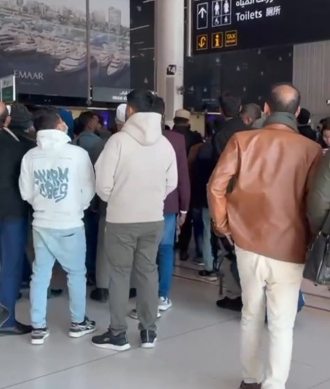 &nbsp;مطار الملك خالد الدولي