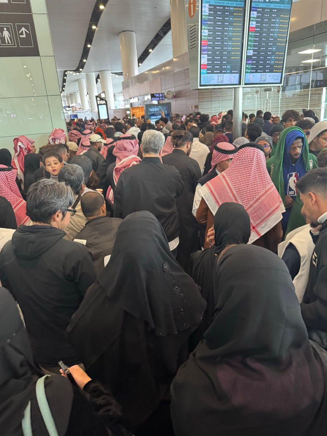 &nbsp;مطار الملك خالد الدولي