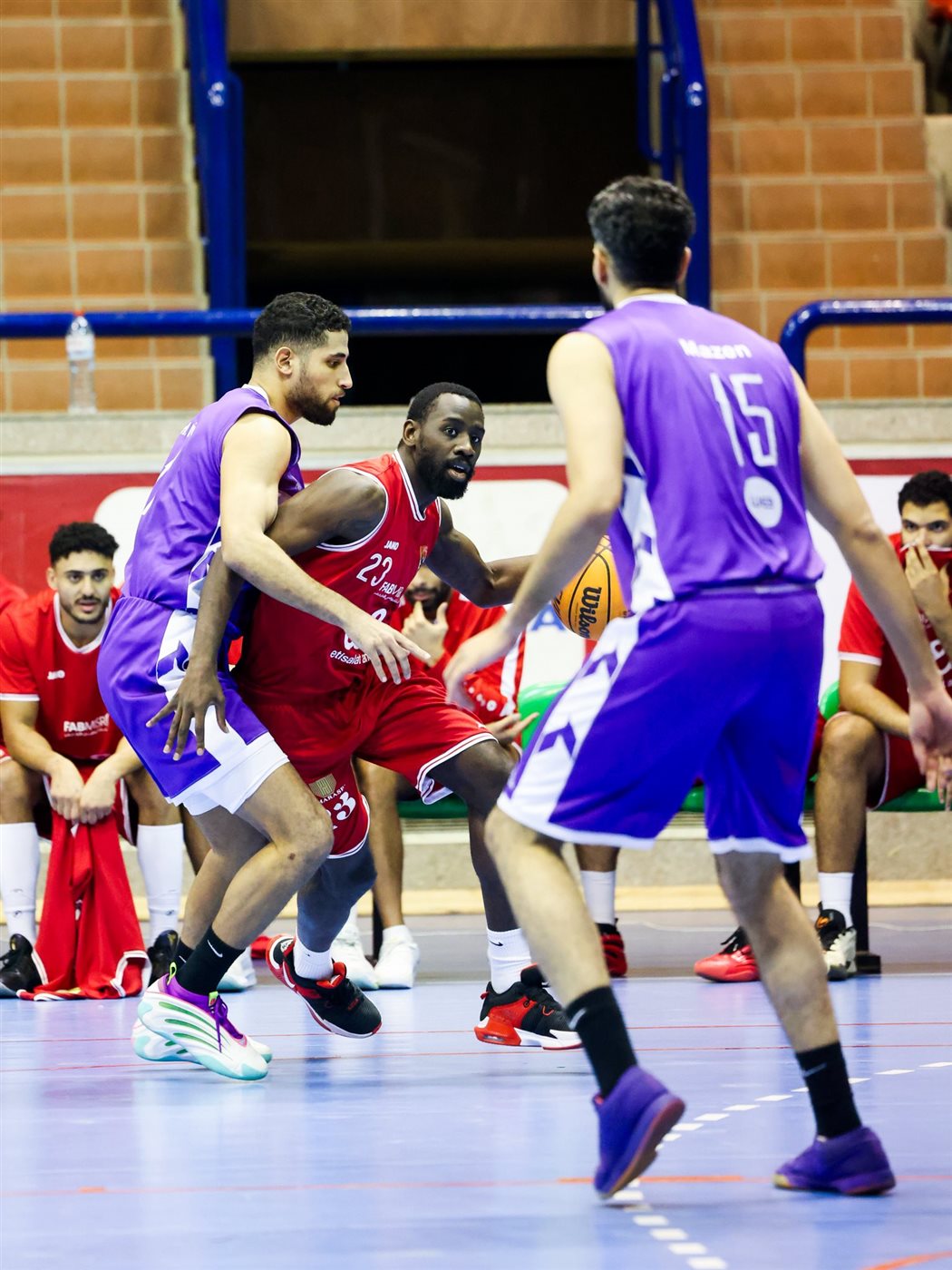 <strong>الأهلي يفوز على&nbsp;</strong><span style=