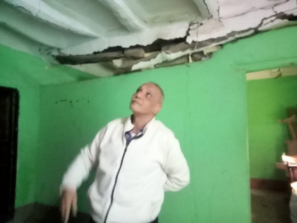 وكيل وزارة الزراعة بالأقصر يتفقد منازل الأهالي بالدير&nbsp;