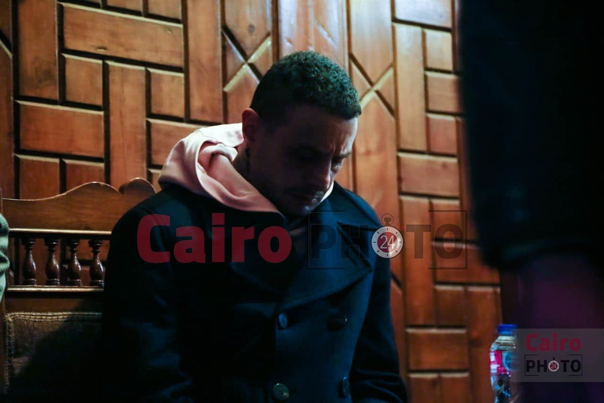 &nbsp;ظهور مؤثر لـ أحمد الفيشاوي في عزاء والدته سمية الألفي<br>&nbsp;