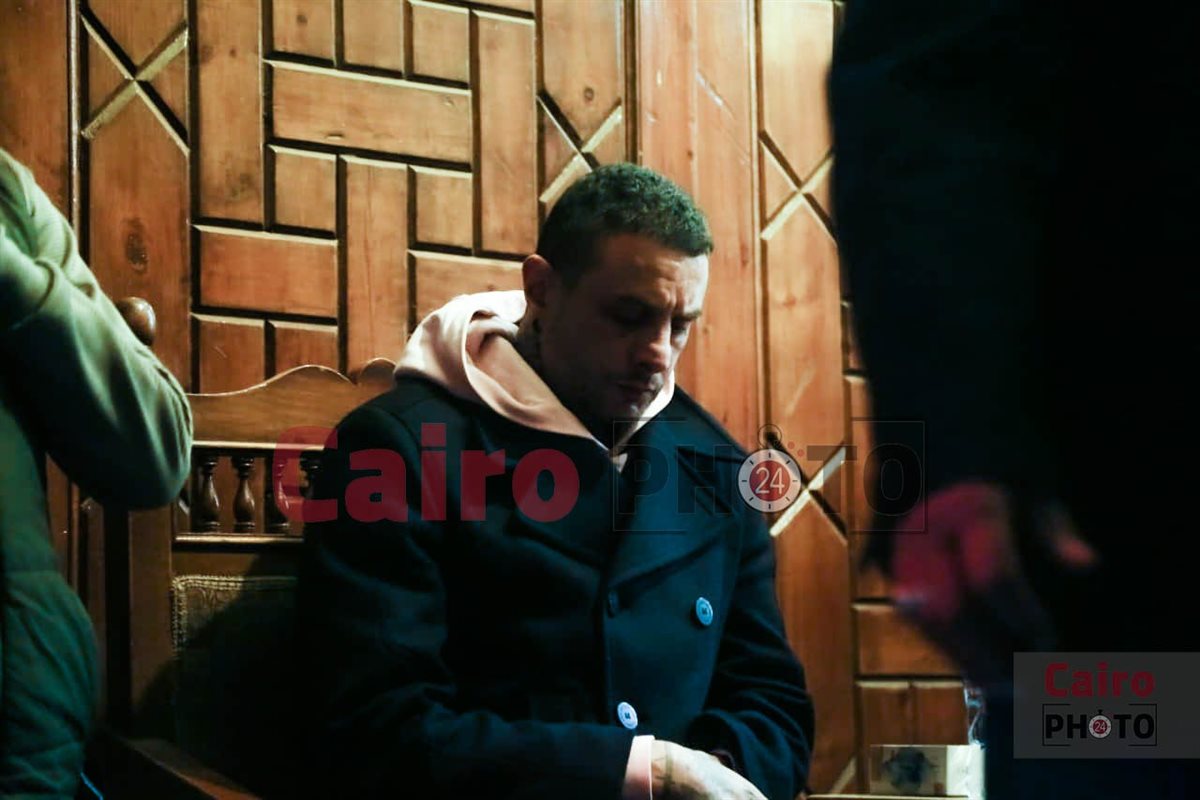 &nbsp;ظهور مؤثر لـ أحمد الفيشاوي في عزاء والدته سمية الألفي<br>&nbsp;