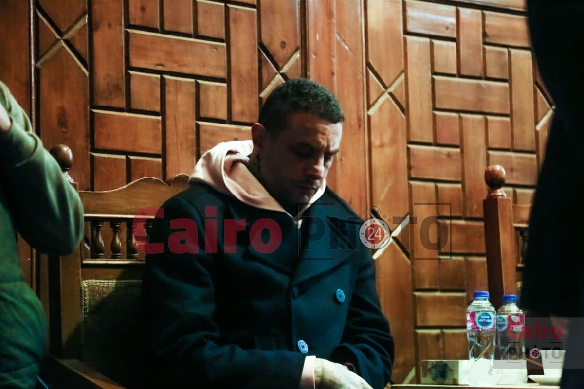 &nbsp;ظهور مؤثر لـ أحمد الفيشاوي في عزاء والدته سمية الألفي<br>&nbsp;