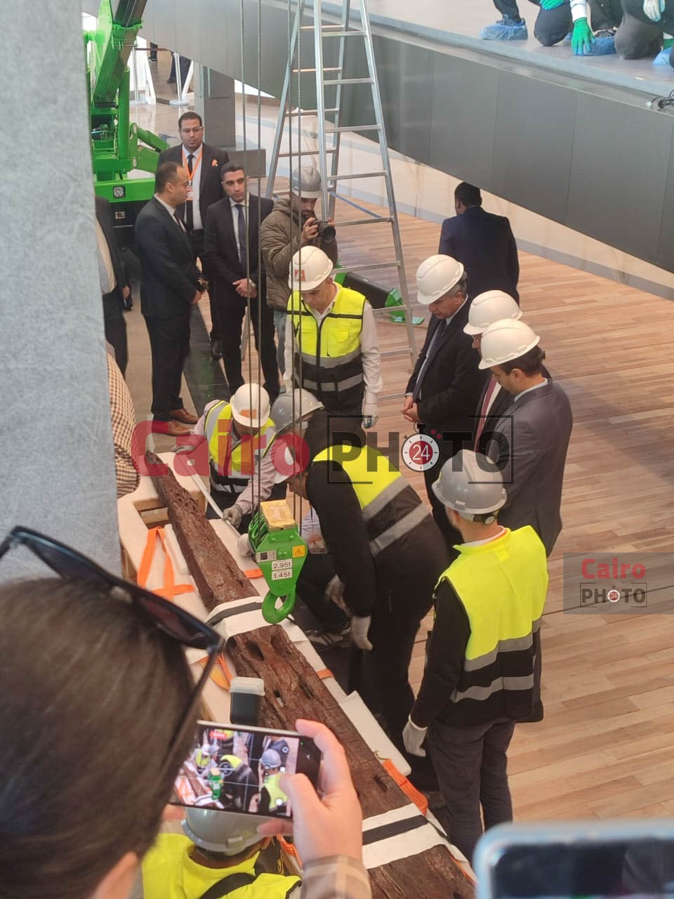 إعادة تركيب مركب خوفو الثانية أمام الجمهور بالمتحف المصري الكبير