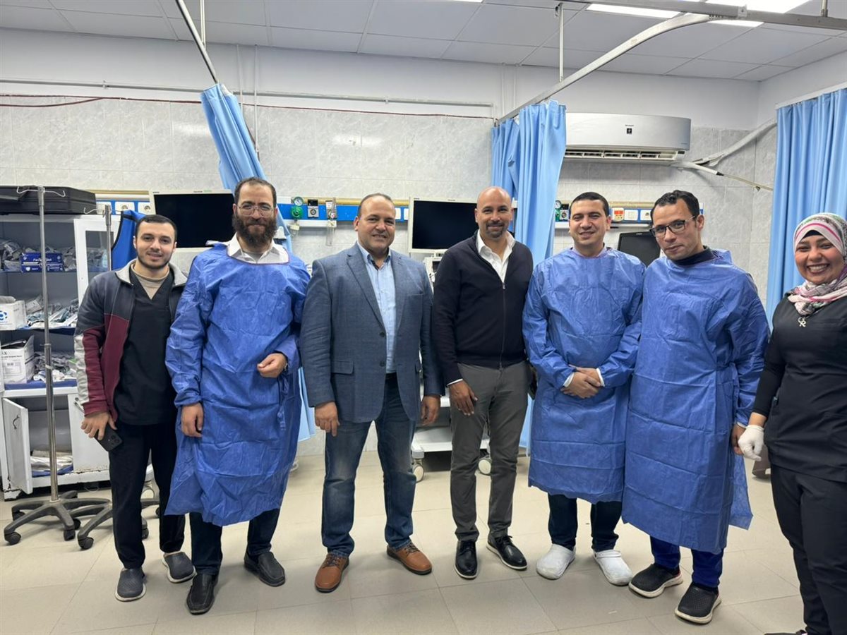 فريق طبي بمستشفى سيد جلال الجامعي بطب الأزهر&nbsp;