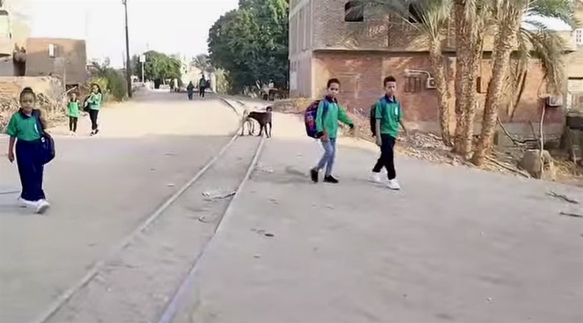 معاناة تلاميذ نجع عليو