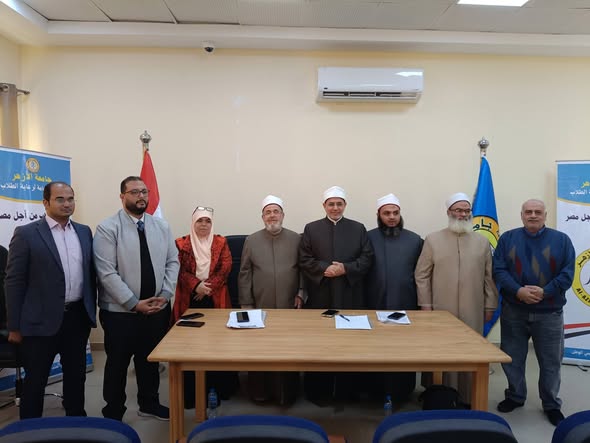 رئيس جامعة الأزهر يتفقد اختبارات مسابقة القرآن الكريم الكبري ويرصد 100 ألف جنيه للفائز بالمركز الأول