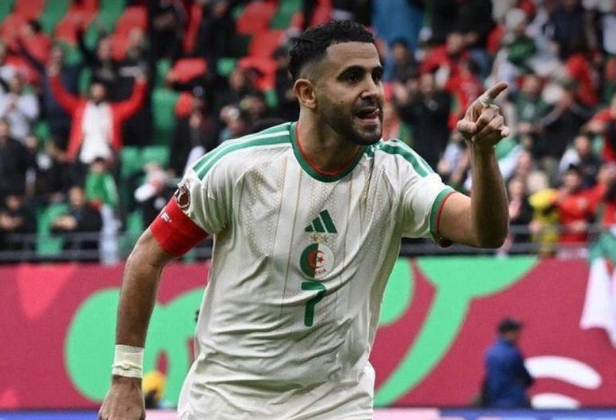 <strong>رياض محرز</strong>