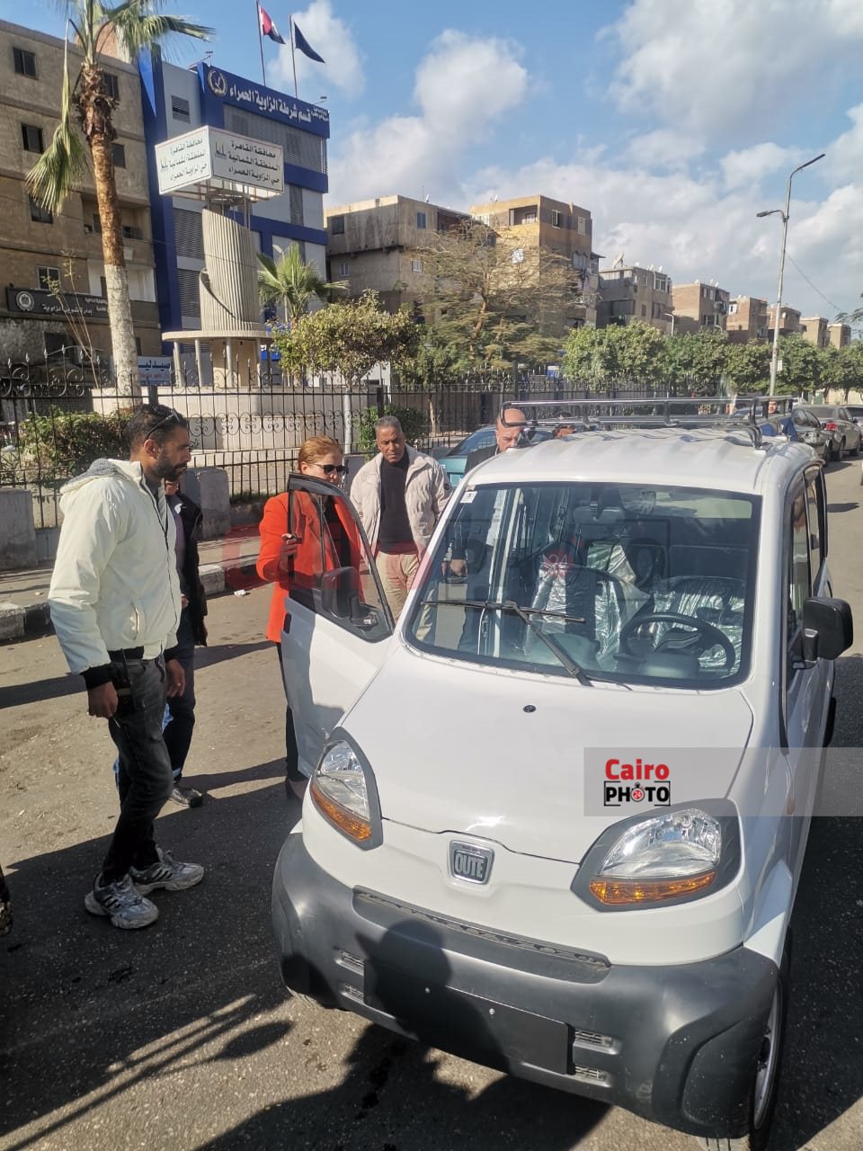 d4083cb4-9b70-4fa5-bbc9-e73f80c0619a