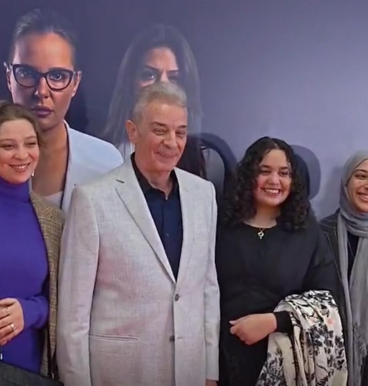 أول ظهور لمحمود حميدة بعد وعكته الصحية الأخيرة