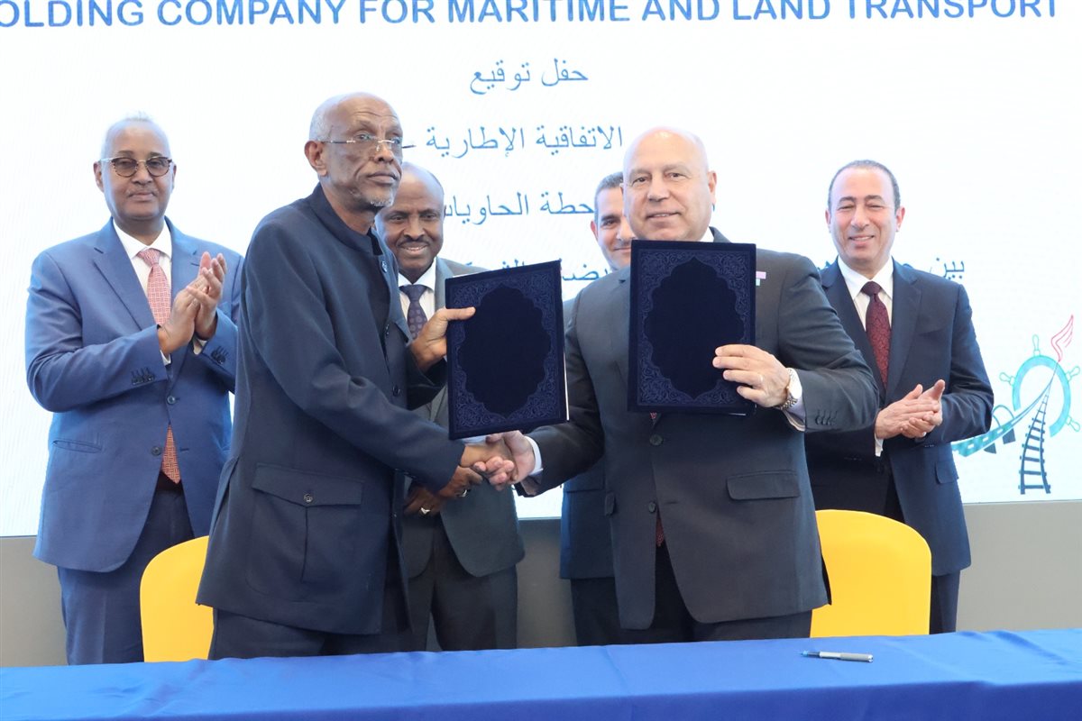 جانب من توقيع عقود تعاون&nbsp;