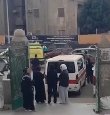 وصول جثمان المخرج عمرو بيومي بمسجد النور بالعباسية