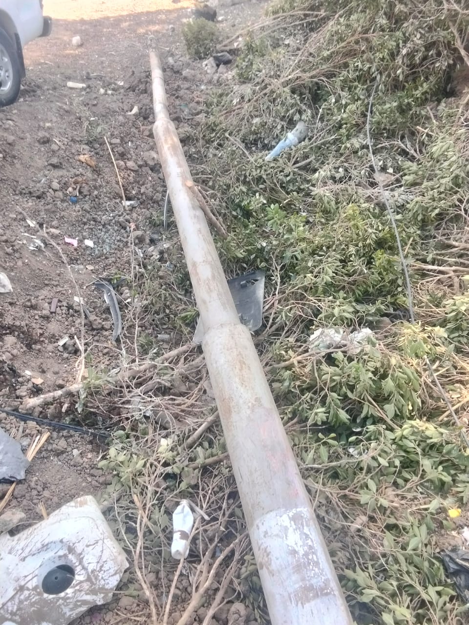 حادث تصادم سيارة بعمود إنارة&nbsp;