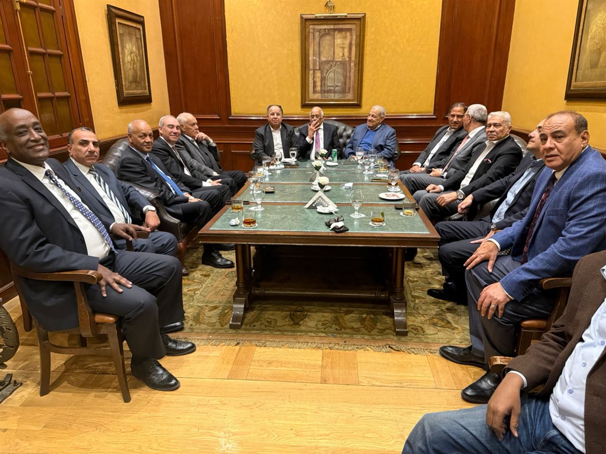 تكريم السفيرين علاء يوسف ومحمد أبوبكر