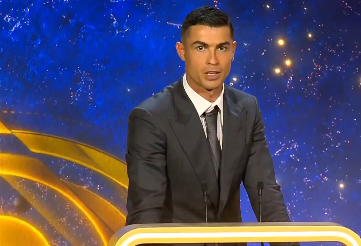 <strong>كريستيانو رونالدو</strong> قائد منتخب البرتغال ونادي النصر السعودي من حفل جوائز جلوب سوكر في دبي