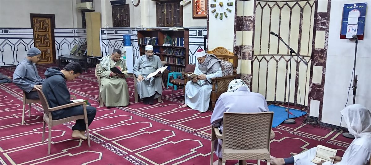 وزارة الأوقاف تعقد 261 مقرأة فجر بمساجد الجمهورية