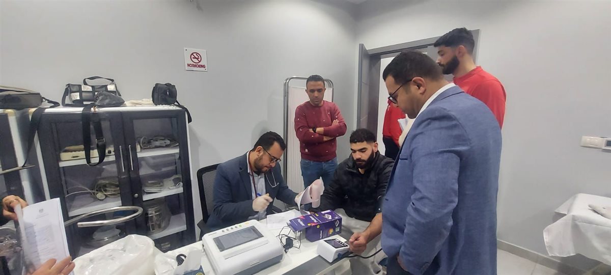 الكشف الطبي للاعبي منتخب اليد (3)