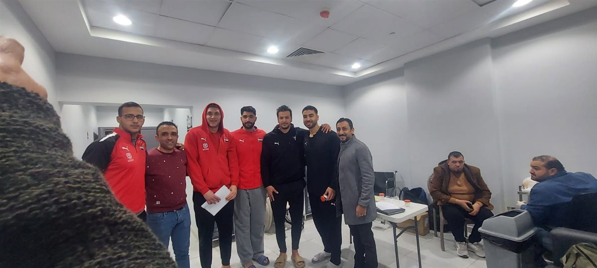 الكشف الطبي للاعبي منتخب اليد (4)