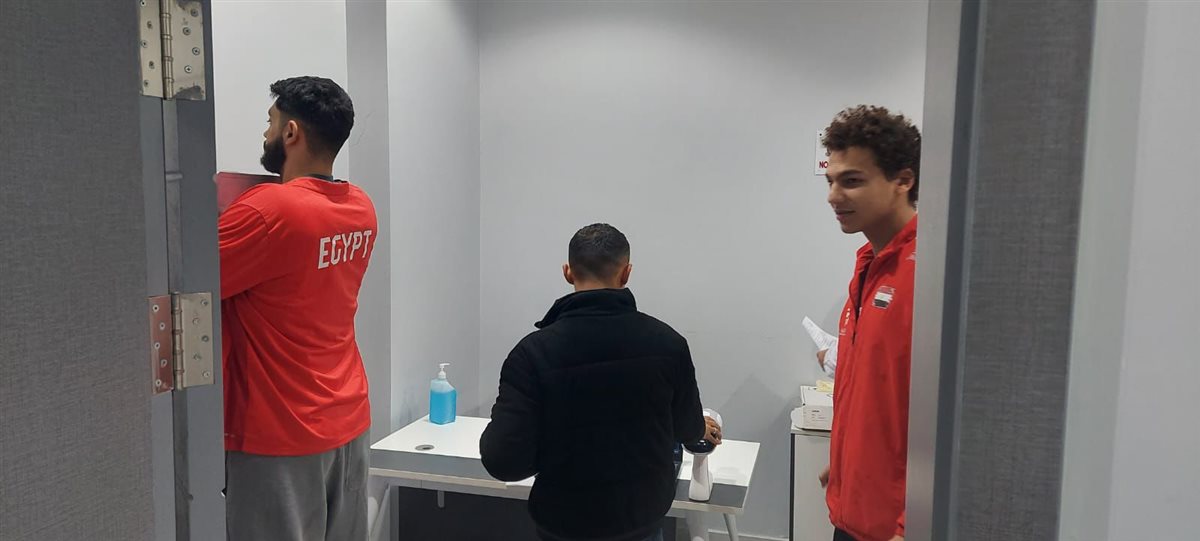 الكشف الطبي للاعبي منتخب اليد (14)