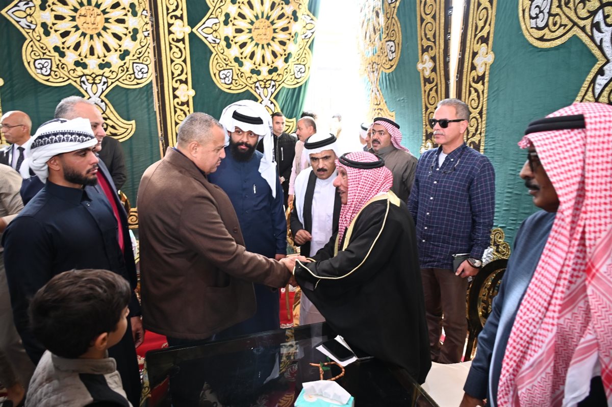 محافظ جنوب سيناء يلتقي مشايخ وعواقل وممثلي القبائل برأس سدر