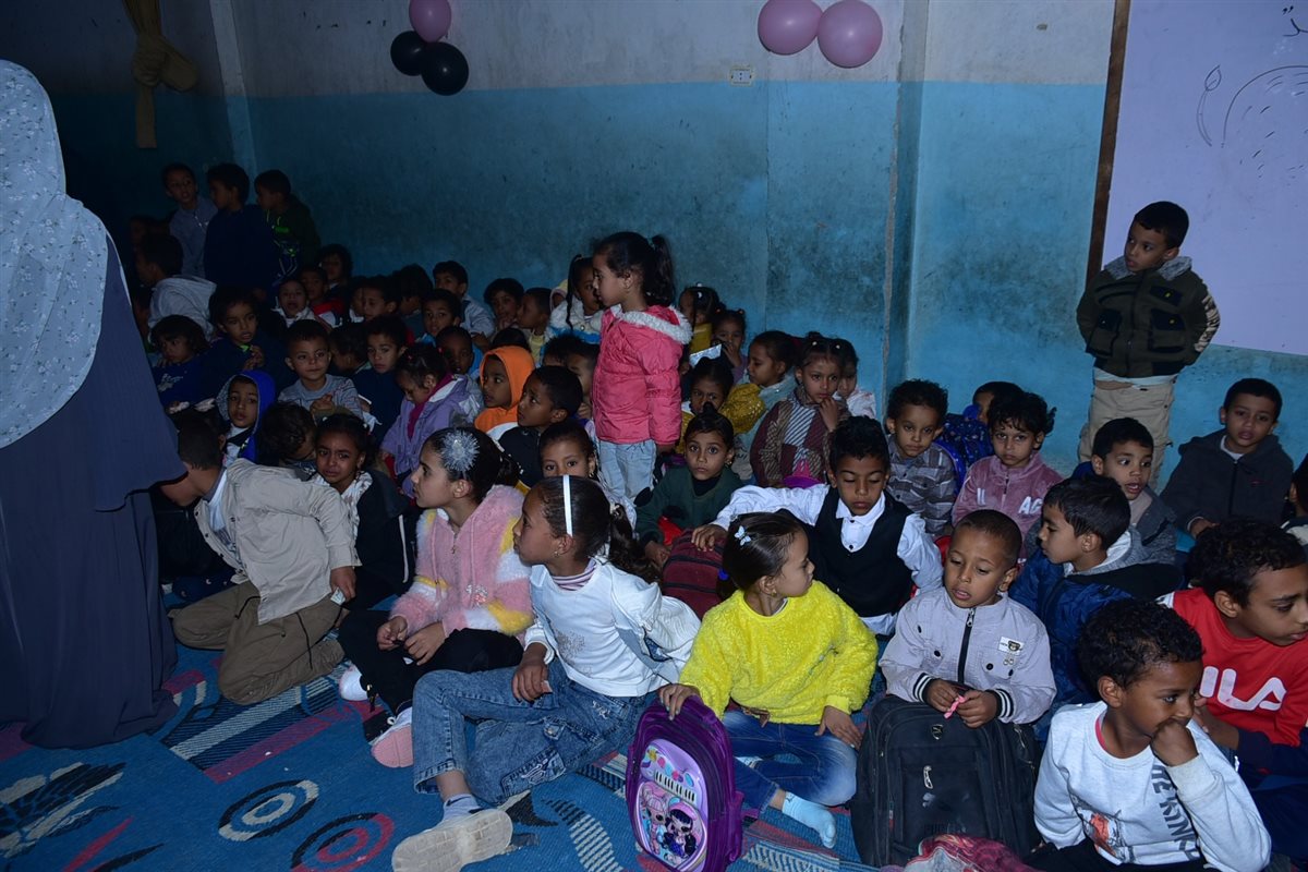 محافظ الأقصر يفتتح مشروعات تنموية بالبر الغربي