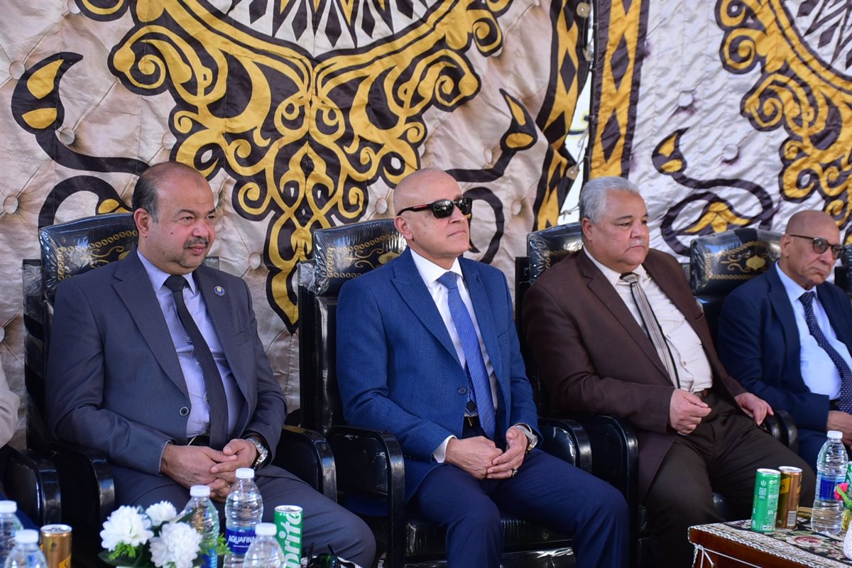 محافظ الأقصر يفتتح مشروعات تنموية بالبر الغربي