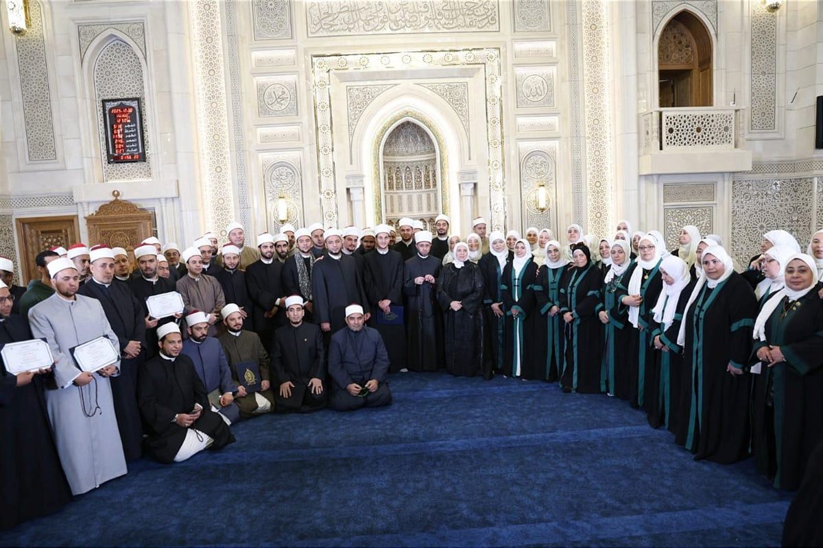 وزير الأوقاف يشهد ختام الدورات التدريبية بمسجد العلي العظيم