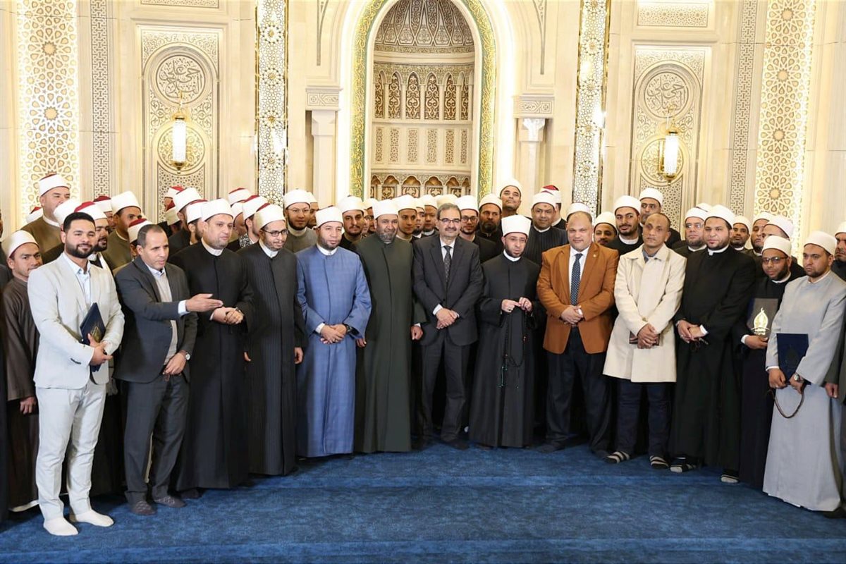 وزير الأوقاف يشهد ختام الدورات التدريبية بمسجد العلي العظيم