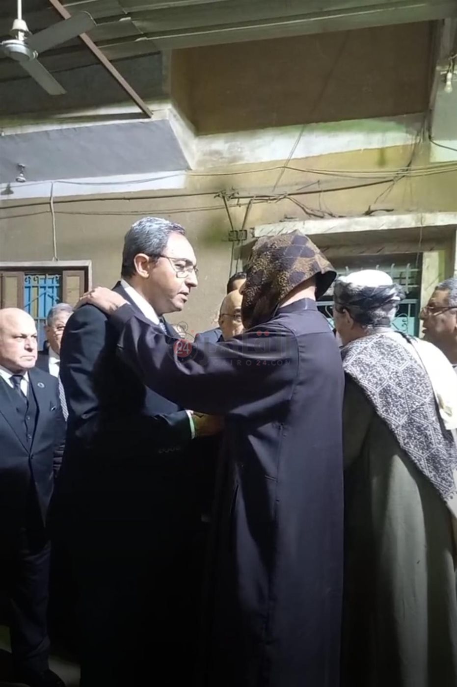 وزير العدل يقدم واجب العزاء&nbsp;