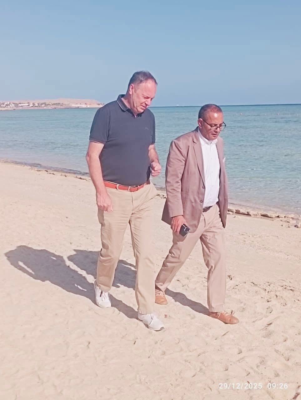 السفير البلجيكي يقضي إجازته بمرسي علم 