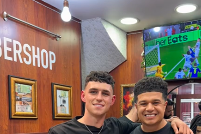 حلاق في هولندا يزعم التنازل عن الجنسية المصرية بسبب إجراءات السفارة