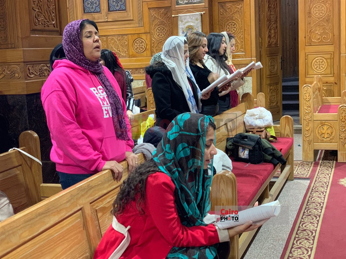 أقباط بورسعيد يؤدون صلوات قداس رأس السنة بكنيسة الأنبا بيشوي 