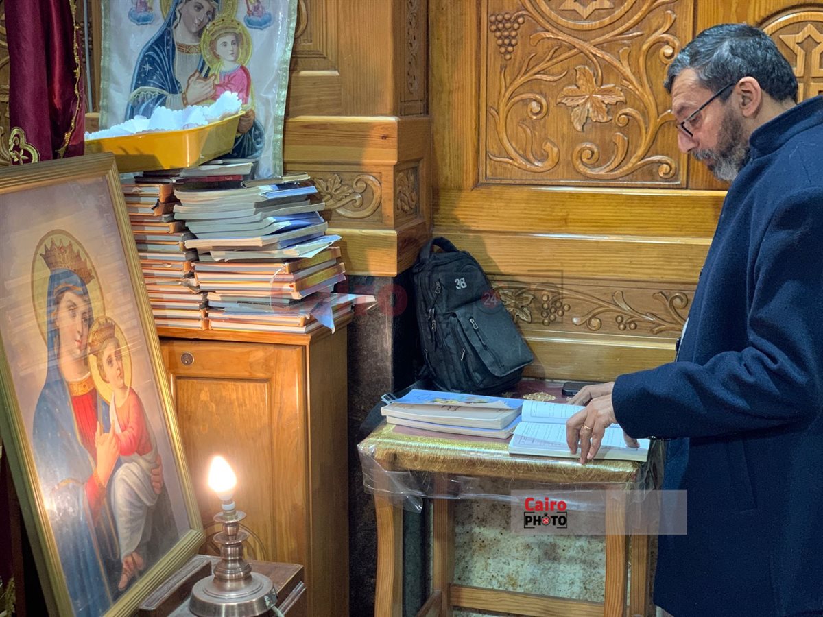 أقباط بورسعيد يؤدون صلوات قداس رأس السنة بكنيسة الأنبا بيشوي 