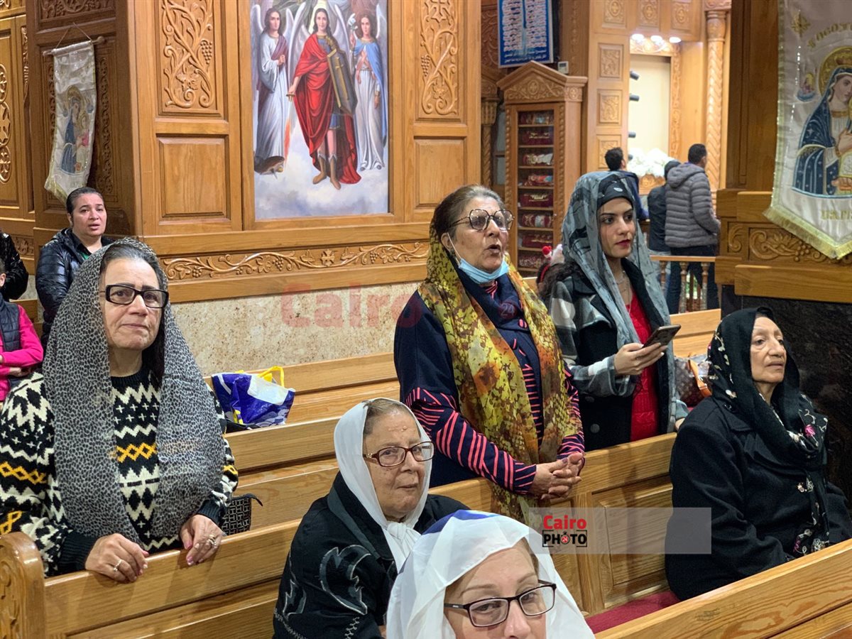 أقباط بورسعيد يؤدون صلوات قداس رأس السنة بكنيسة الأنبا بيشوي 