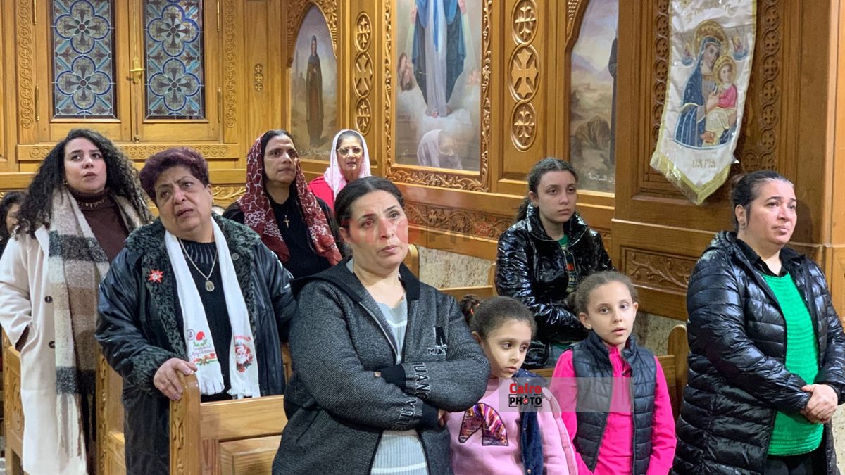 أقباط بورسعيد يؤدون صلوات قداس رأس السنة بكنيسة الأنبا بيشوي 