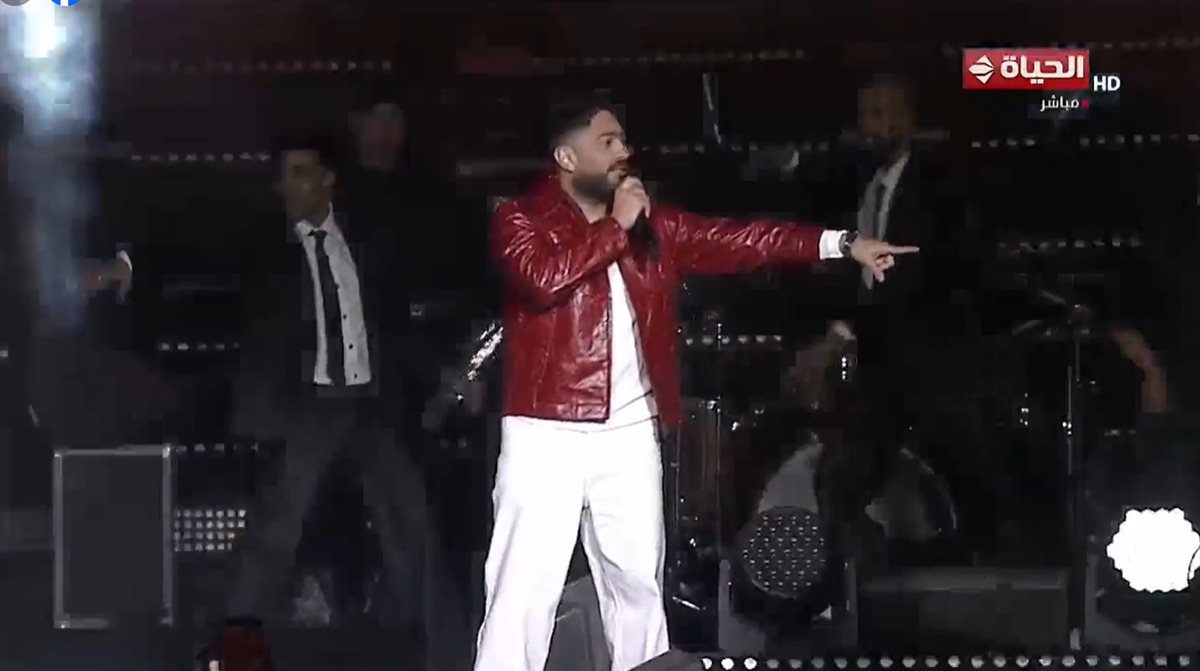 تامر حسني يتألق في حفله بالعاصمة الجديدة بحضور كامل العدد