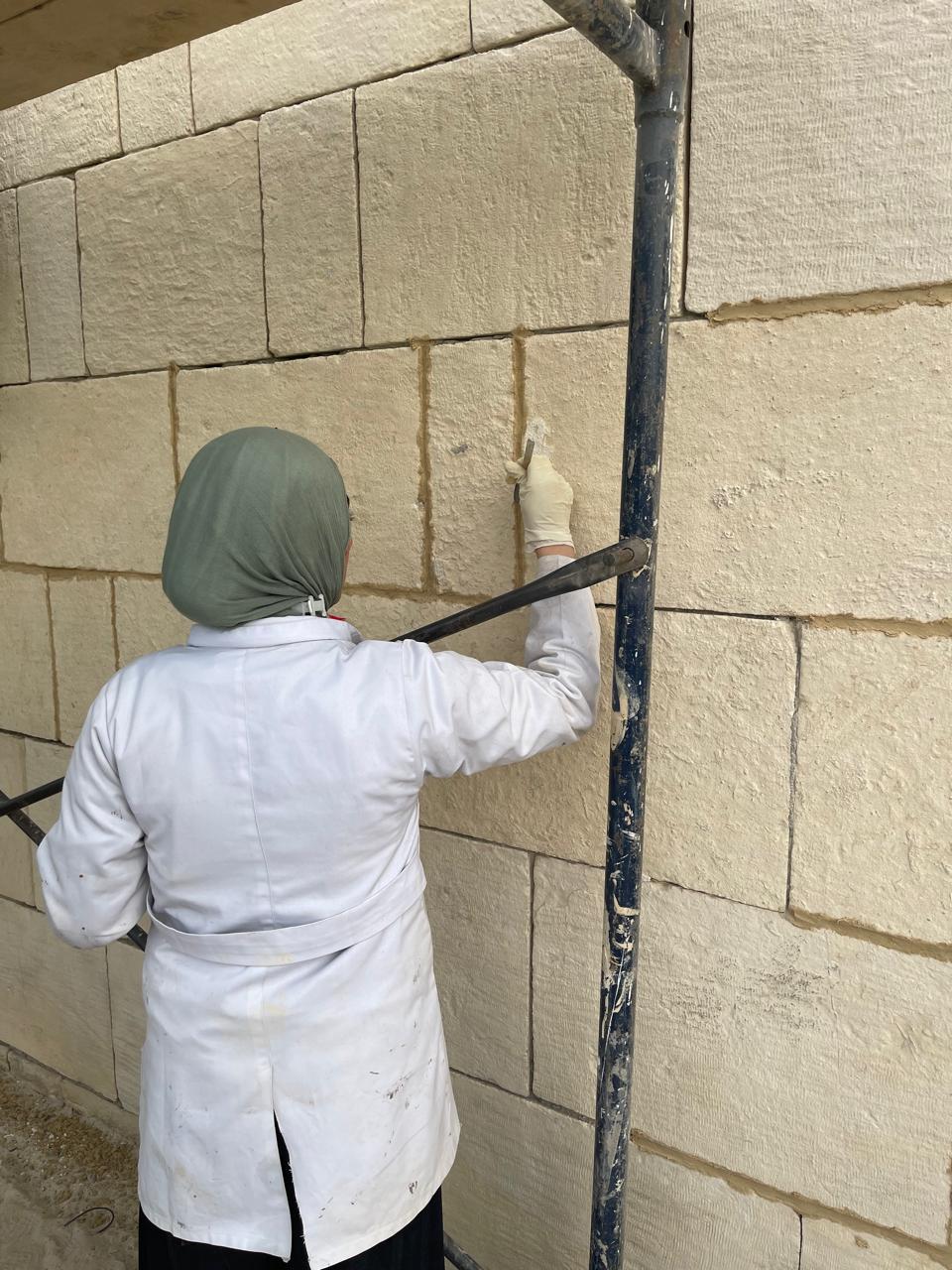 محافظة القاهرة تبدأ صيانة سور مجرى العيون ضمن خطة تطوير منطقة السيدة عائشة