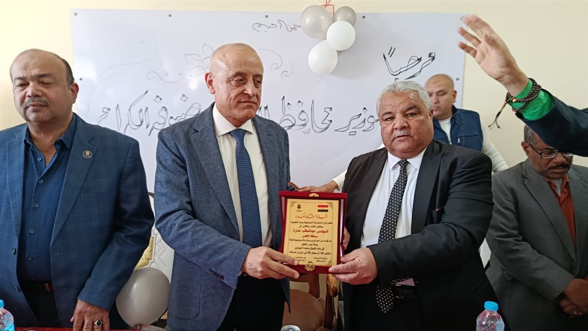 محافظ الأقصر يفتتح مشروعات تنموية بإسنا&nbsp;