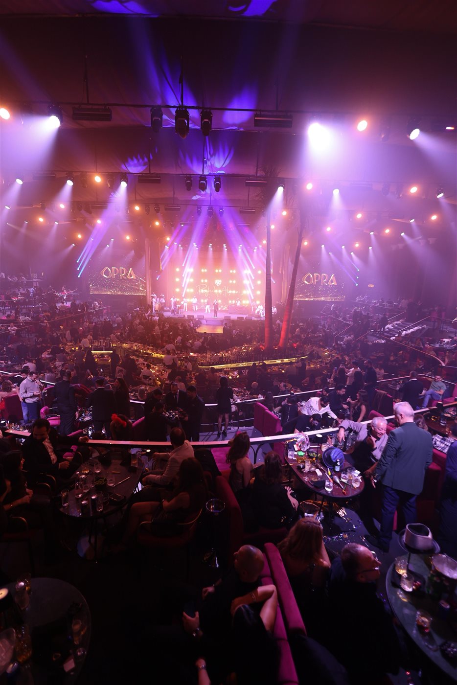 راغب علامة يتألق في حفل استثنائي ضمن احتفالات رأس السنة في بيروت