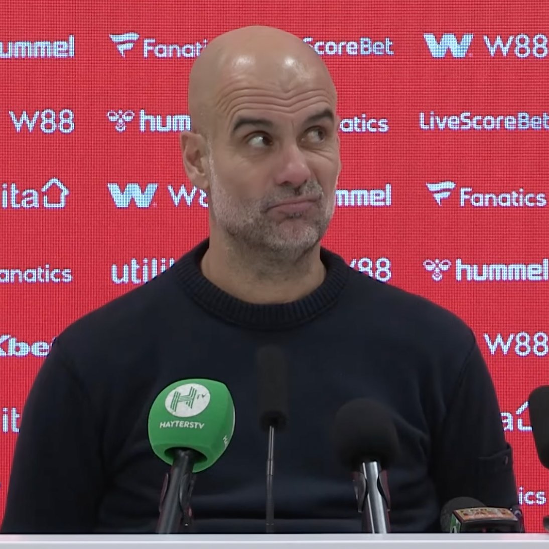 بيب جوارديولا المدير الفني لفريق مانشستر سيتي