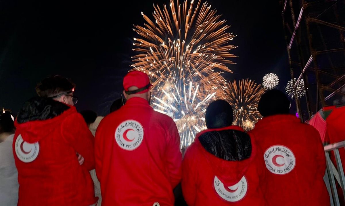 &nbsp;متطوعو الهلال الأحمر المصري