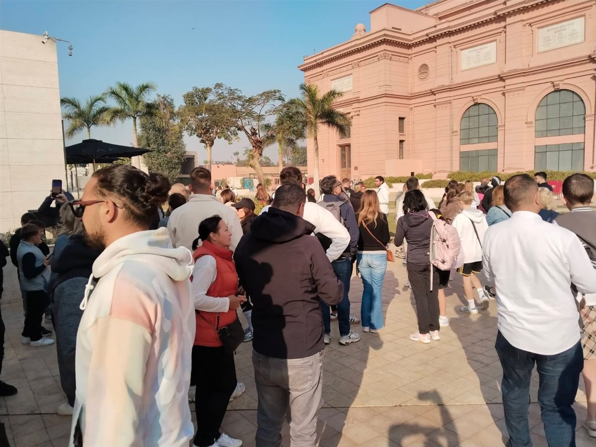 إقبال كبير من السائحين على زيارة المتحف المصري&nbsp;