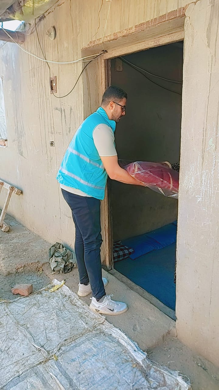 صناع الخير تكثف جهودها في مبادرة «صناع الدفا» لتوزيع البطاطين على الأولى بالرعاية