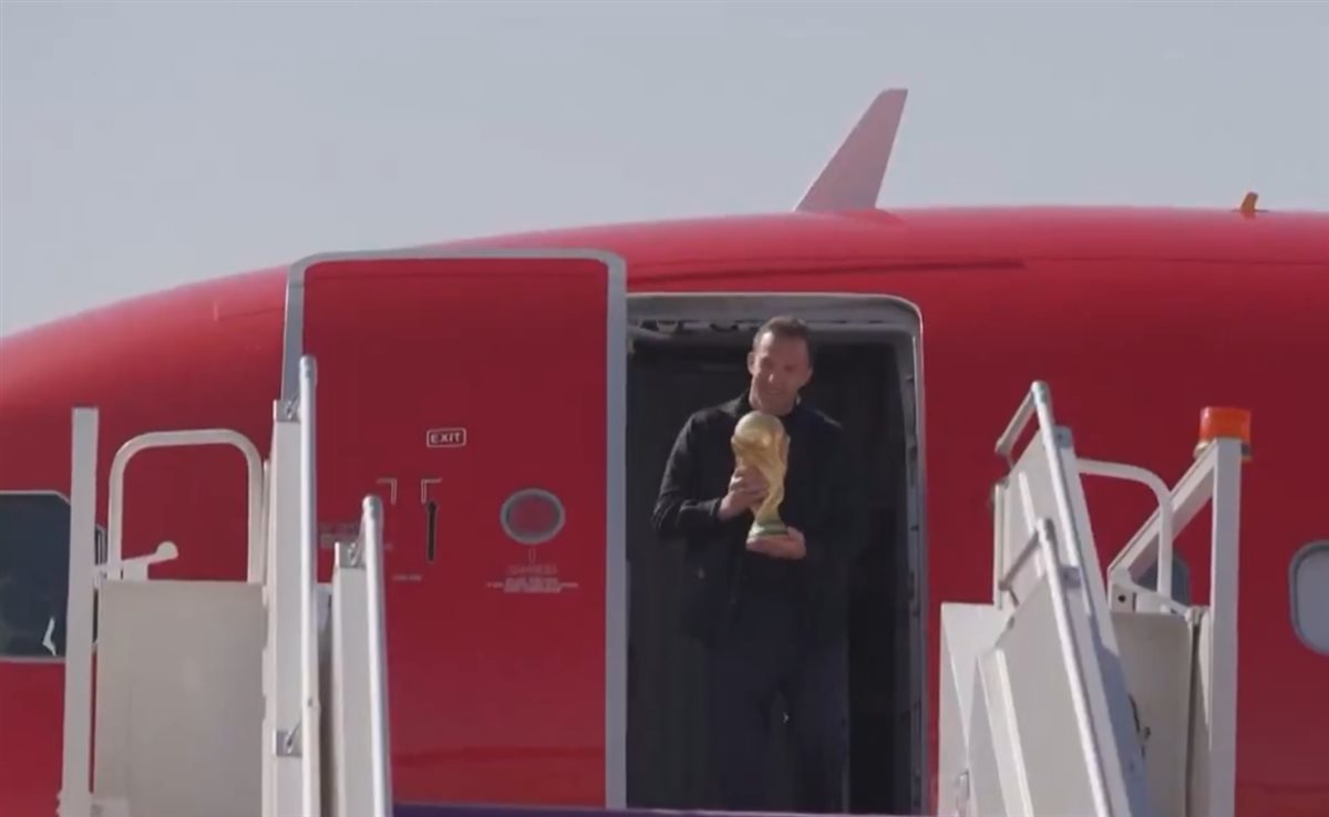 <strong>الرياض أول محطاته.. النسخة الأصلية لـ كأس العالم 2026 تصل السعودية</strong>