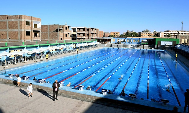 جولة رئيس الوزراء بالحمام الأولمبي