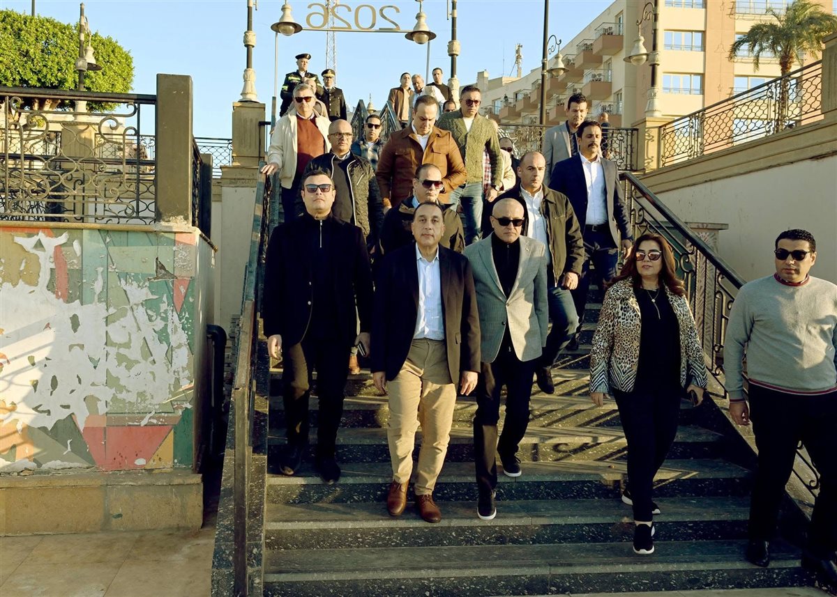 جولة رئيس الوزراء بكورنيش الأقصر