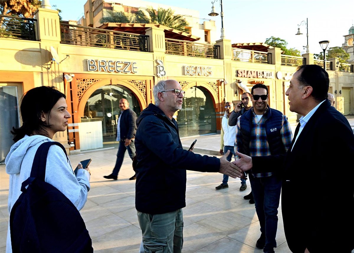 جولة رئيس الوزراء بكورنيش الأقصر